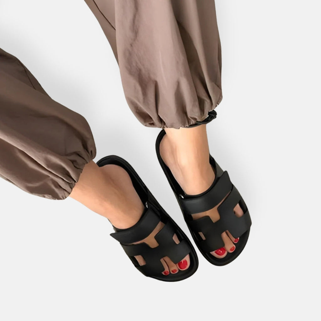Men's Slide Sandals Adjustable Strap Comfortable Lightweight Casual Footwear Black — Main Image