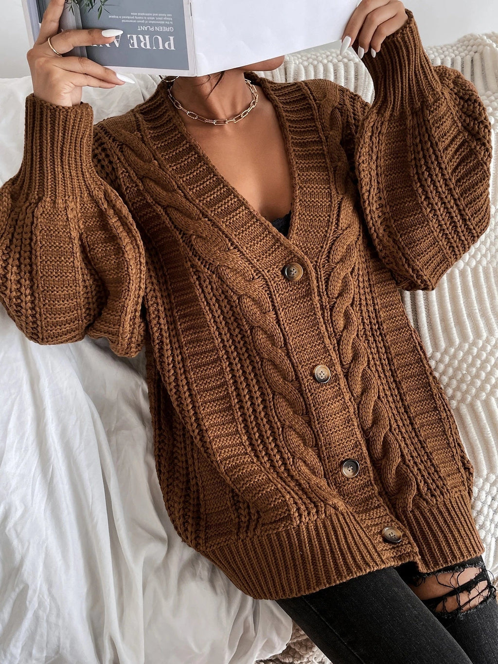 Women's Oversized Cable Knit Cardigan Sweater Brown Acrylic Button Front Long Sleeve — Image 3