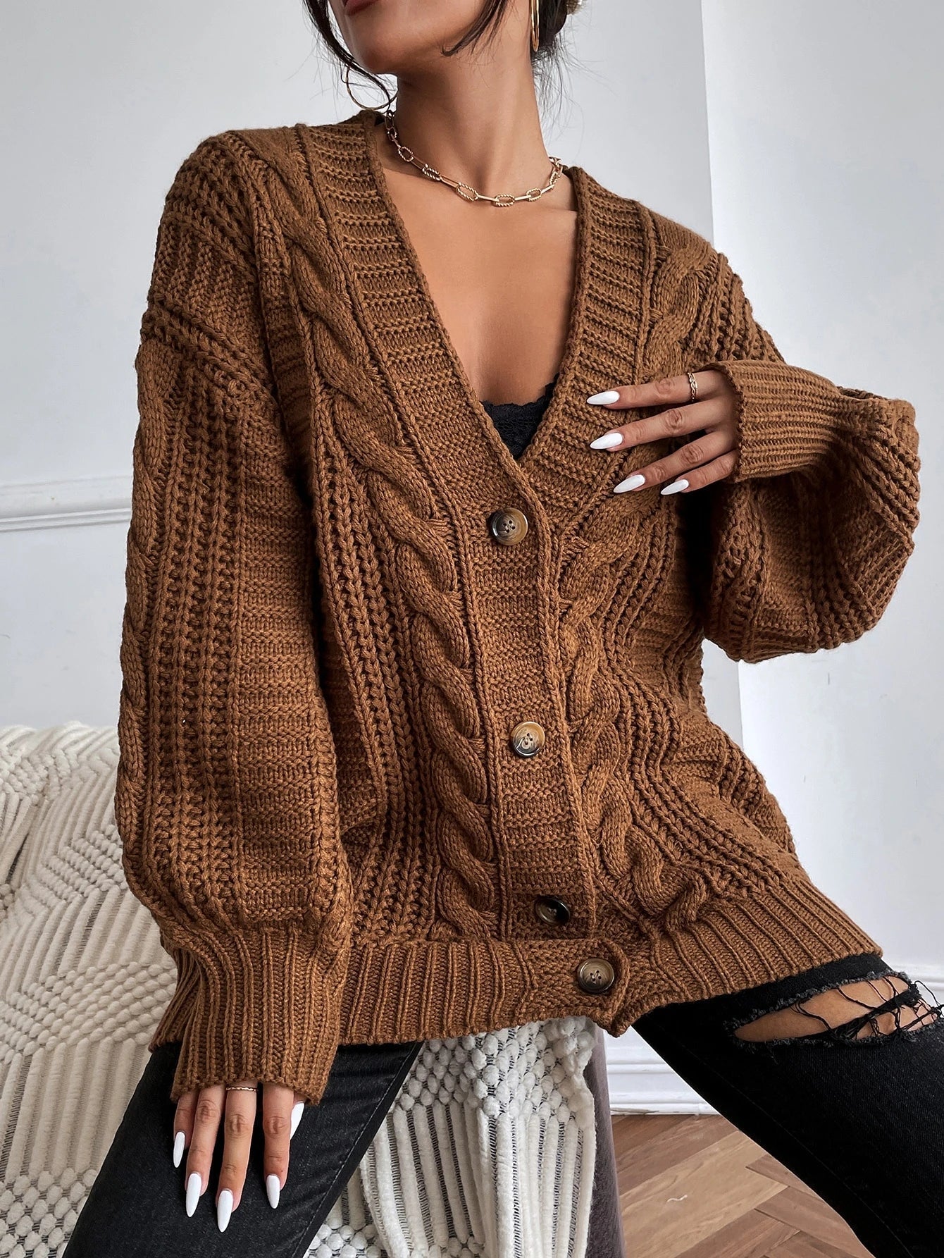 Women's Oversized Cable Knit Cardigan Sweater Brown Acrylic Button Front Long Sleeve — Image 6