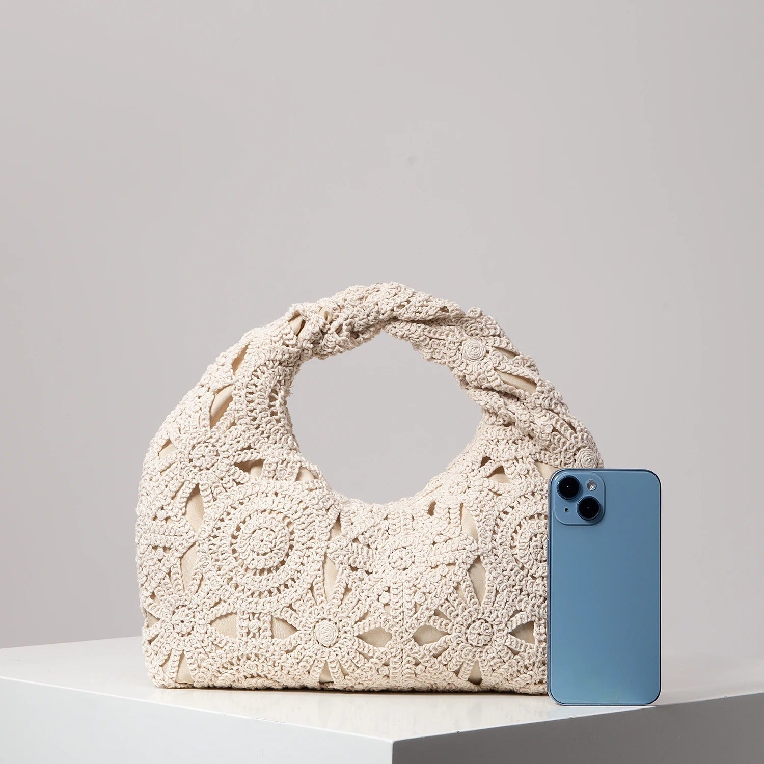 Elegant Beige Crochet Handbag - Stylish Boho Chic Bag for Women — Image 3