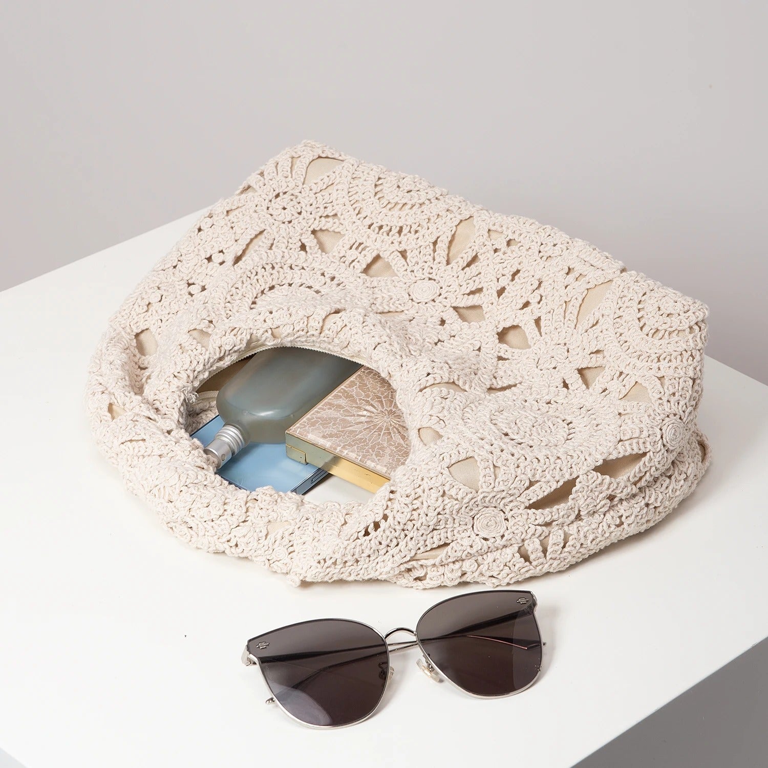 Elegant Beige Crochet Handbag - Stylish Boho Chic Bag for Women — Image 4