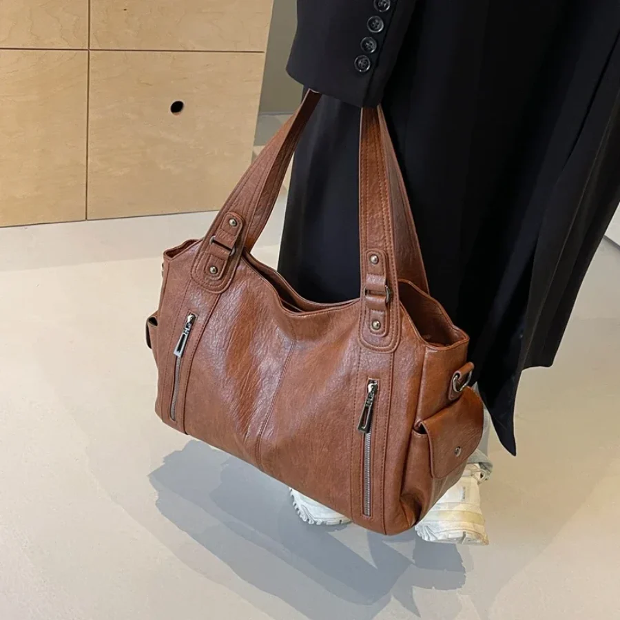 Elegant Leather Tote Bag - Brown, Black, Dark Brown - Spacious & Stylish — Image 3