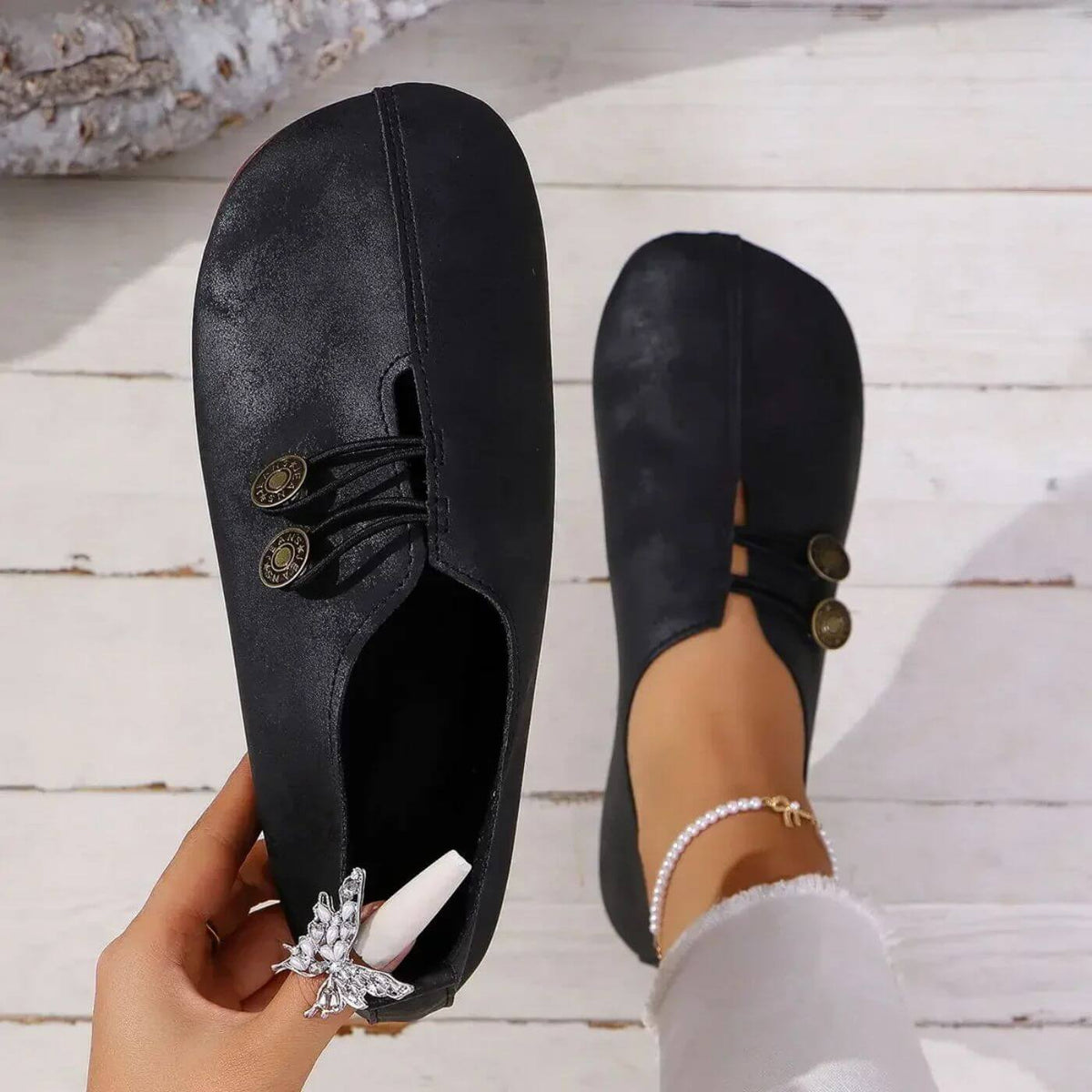 Women's Vintage Leather Loafers Casual Slip-On Flat Shoes Button Detail Comfortable — Main Image