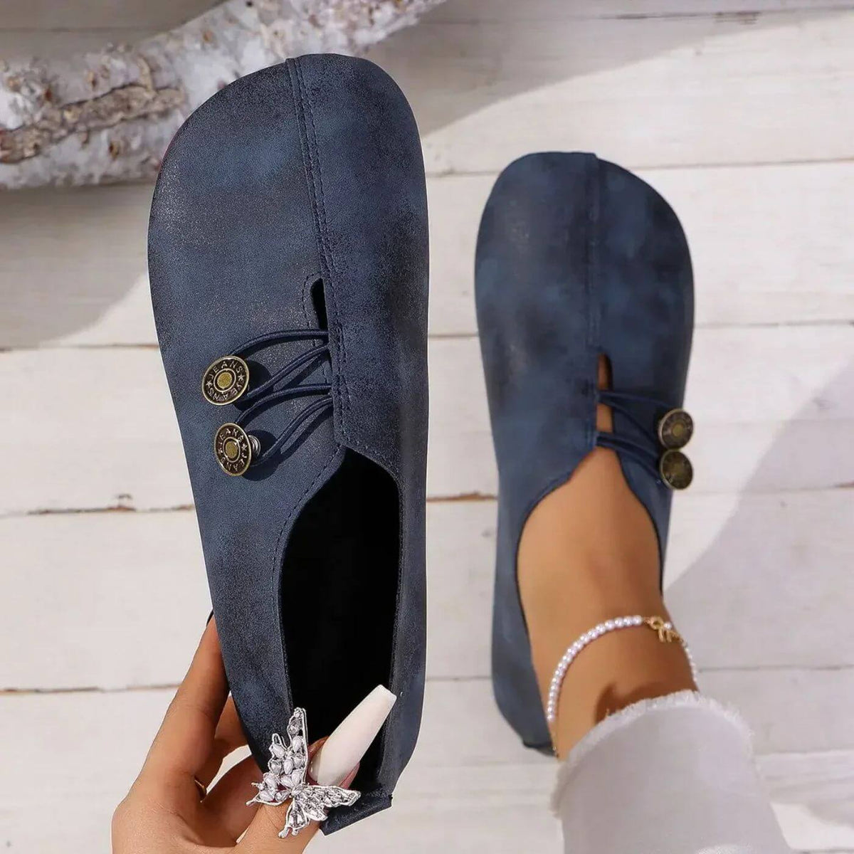 Women's Vintage Leather Loafers Casual Slip-On Flat Shoes Button Detail Comfortable — Image 3