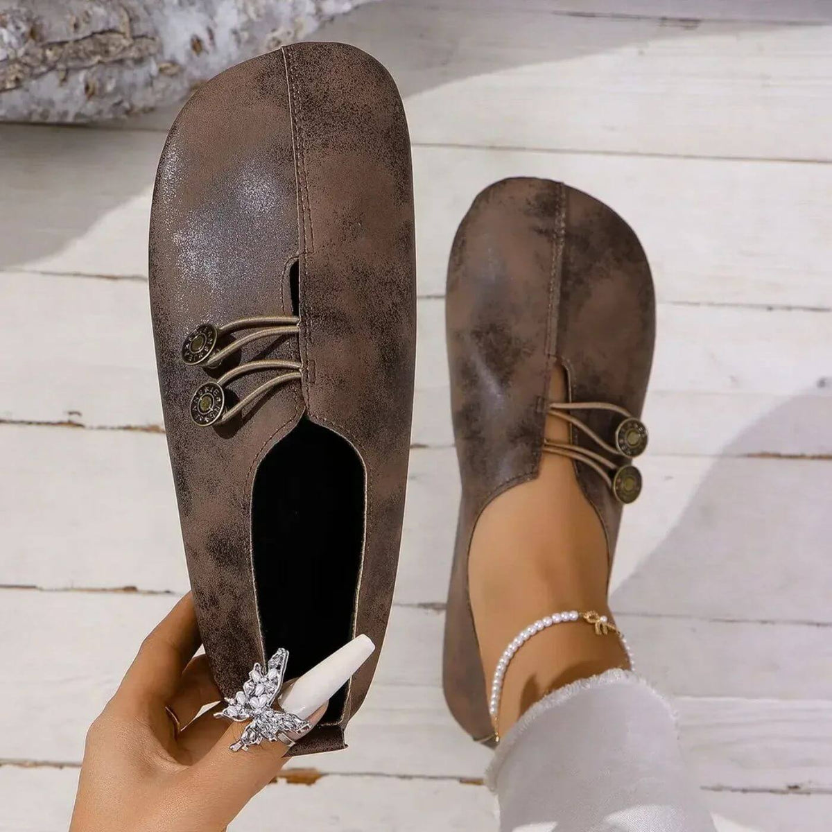 Women's Vintage Leather Loafers Casual Slip-On Flat Shoes Button Detail Comfortable — Image 4