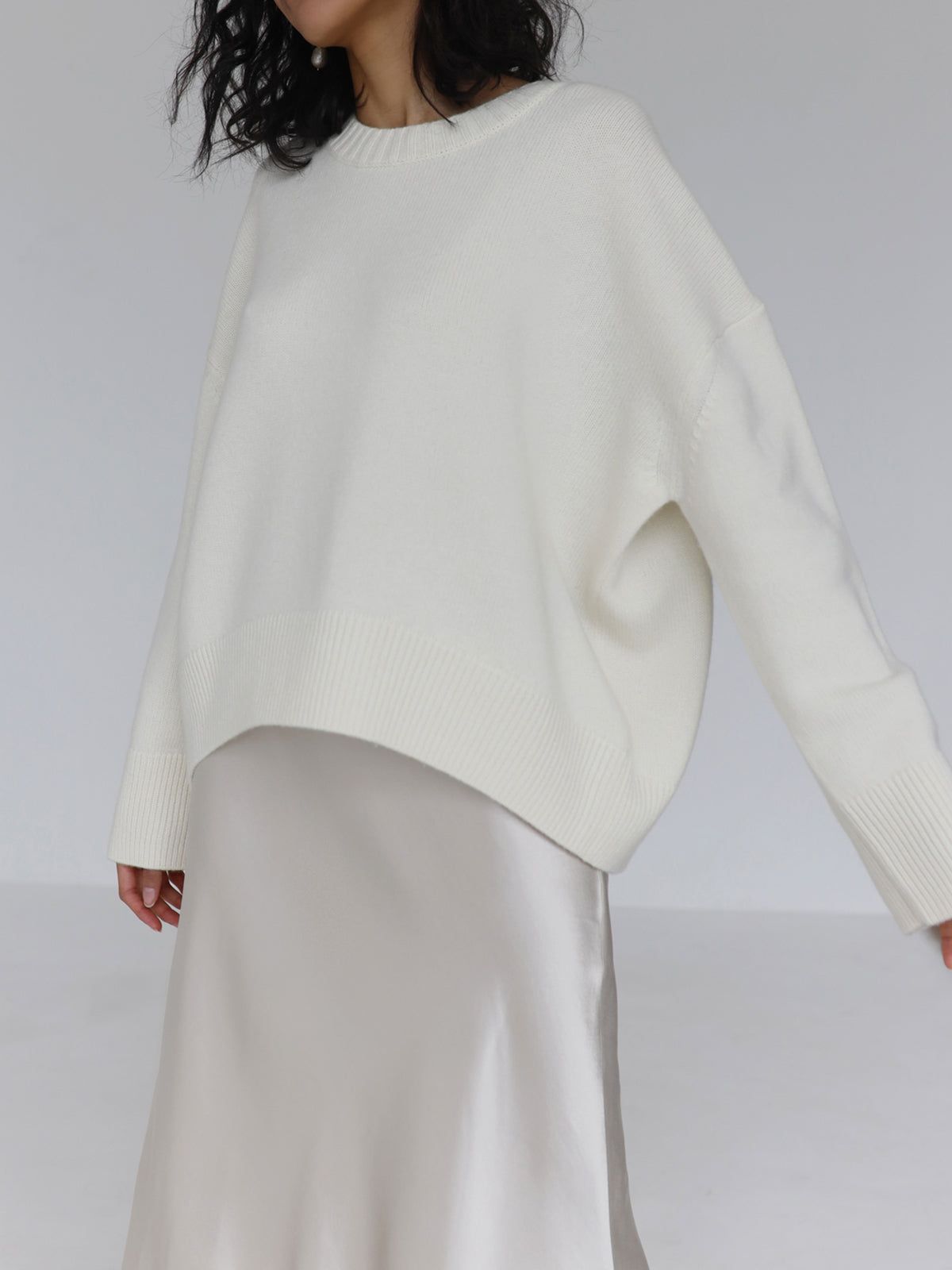 Cashmere Oversized Sweater, Sky Blue, Crew Neck, Ribbed Knit — Image 10